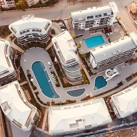 Sol Garden Oba Apartment *